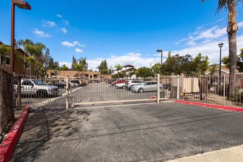 Photo 26 of 31 of 920 S Palmetto Ave, Ontario, CA