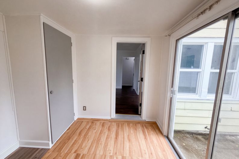 Photo 10 of 15 of 10308 E 39th St, Kansas City, MO