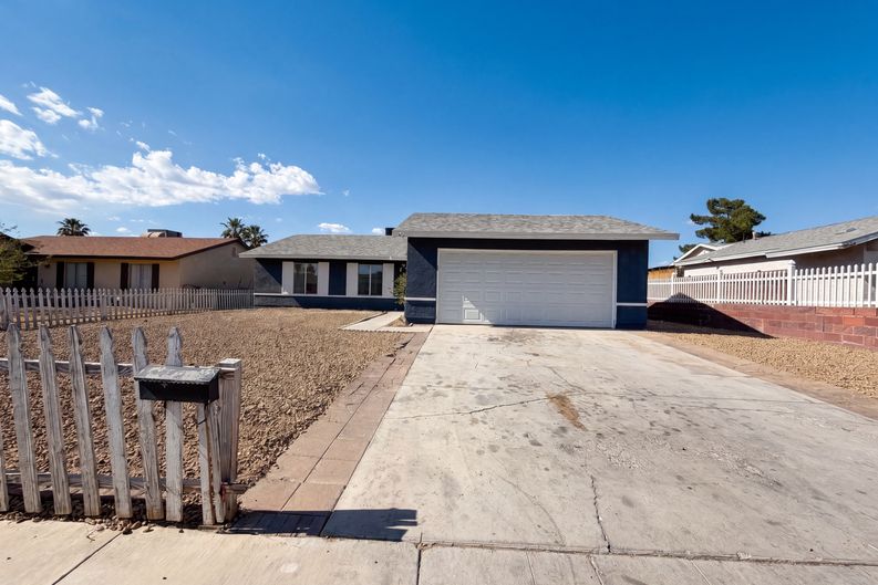 Photo 34 of 44 of 4018 Shady Oak Dr, Las Vegas, NV