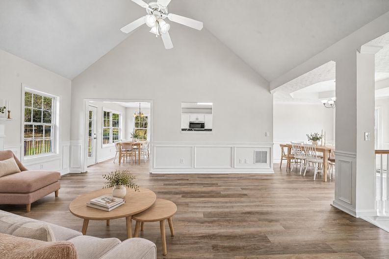 Photo 6 of 28 of 1709 Wyntercreek Ln, Hoschton, GA
