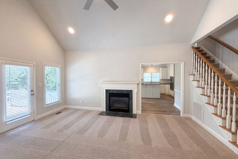 Photo 7 of 23 of 212 Timberlane Dr, Belmont, NC