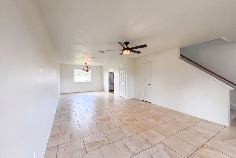 Photo 14 of 25 of 4519 S Ridgewalk Dr, Houston, TX
