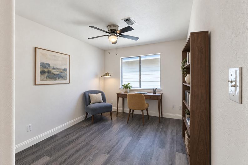 Photo 13 of 23 of 12938 Maile Park Dr, Houston, TX
