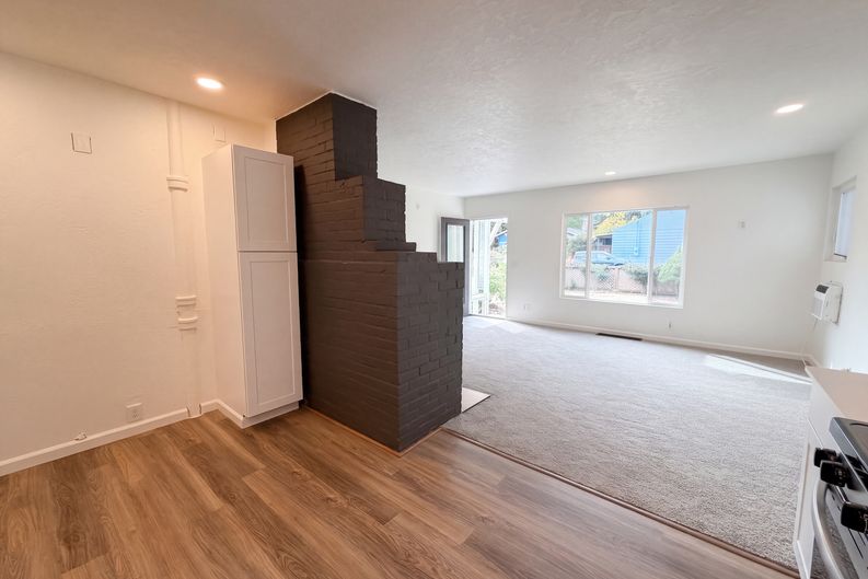 Photo 7 of 16 of 12730 SE 25th Ave, Portland, OR
