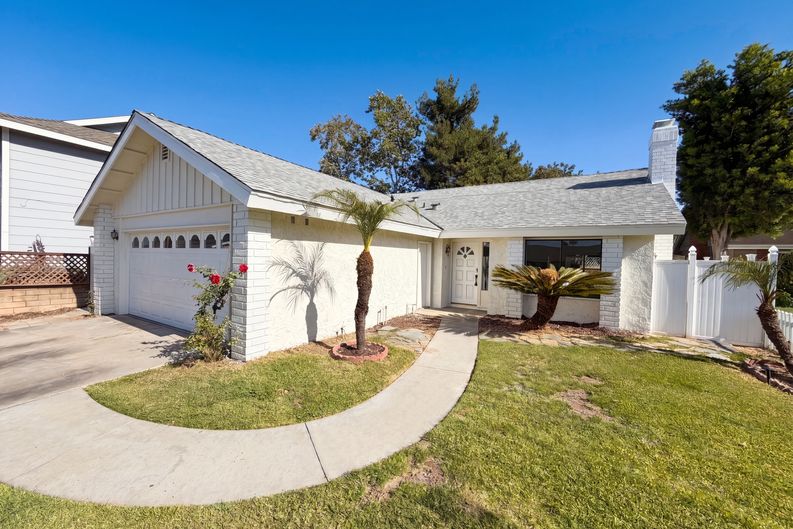 Photo 19 of 23 of 23732 San Dona, Laguna Hills, CA