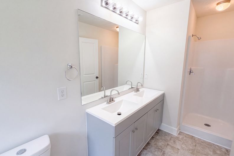 Photo 10 of 23 of 114 Beaty Ct, Flovilla, GA