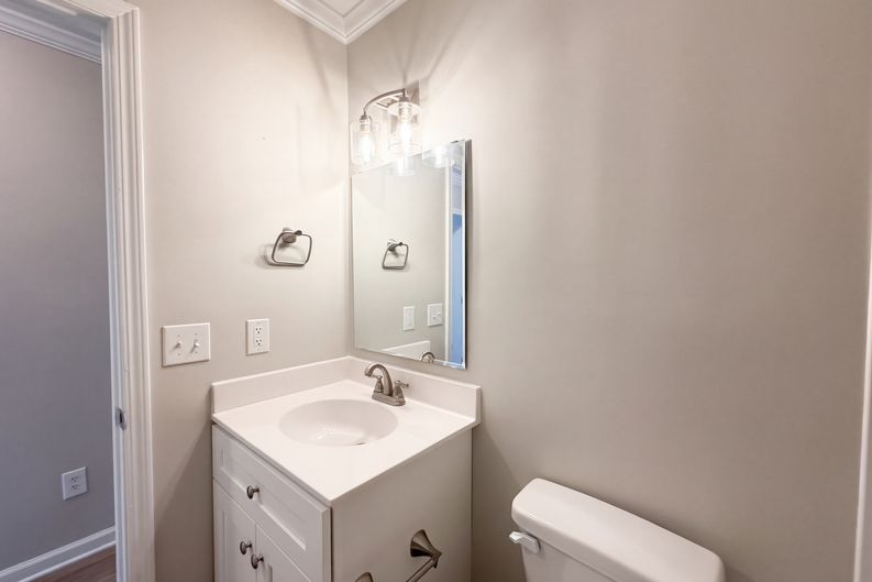 Photo 13 of 18 of 2304 Myron Dr, Raleigh, NC