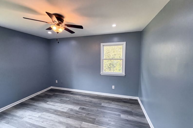 Photo 8 of 18 of 5601 Beaconsfield Rd, Charlotte, NC