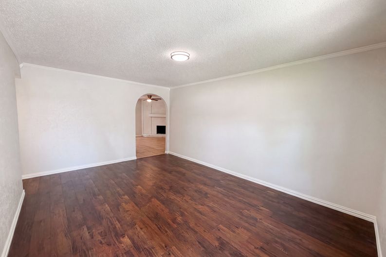 Photo 6 of 25 of 5608 Cherilee Ln, Haltom City, TX
