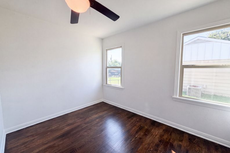 Photo 11 of 17 of 2901 Acton School Rd, Granbury, TX