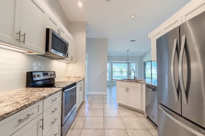 Photo 13 of 28 of 405 San Ambrosio St, Punta Gorda, FL