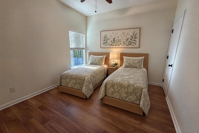 Photo 12 of 25 of 96533 Commodore Point Dr, Yulee, FL