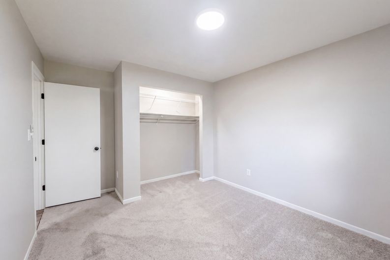 Photo 12 of 38 of 6363 Sandric Ln, Liberty Township, OH