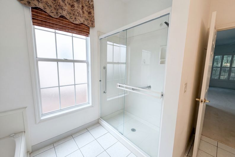 Photo 13 of 19 of 3319 Newbliss Cir, Ormond Beach, FL