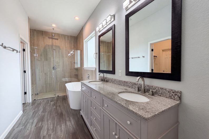 Photo 11 of 24 of 40406 Mostyn Dr, Magnolia, TX