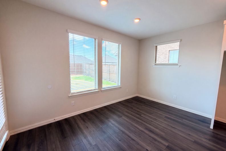 Photo 8 of 22 of 1448 Martingale Ln, Forney, TX