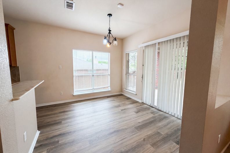 Photo 10 of 21 of 312 Crowfoot Dr, Harker Heights, TX