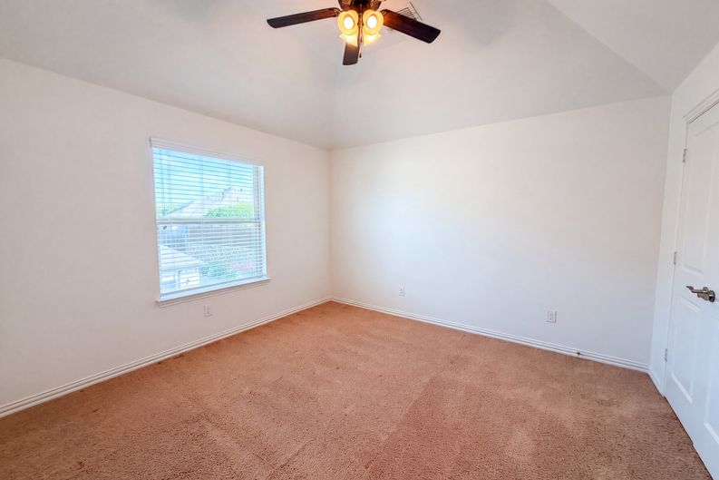 Photo 23 of 34 of 4305 Curlew Ln, Garland, TX