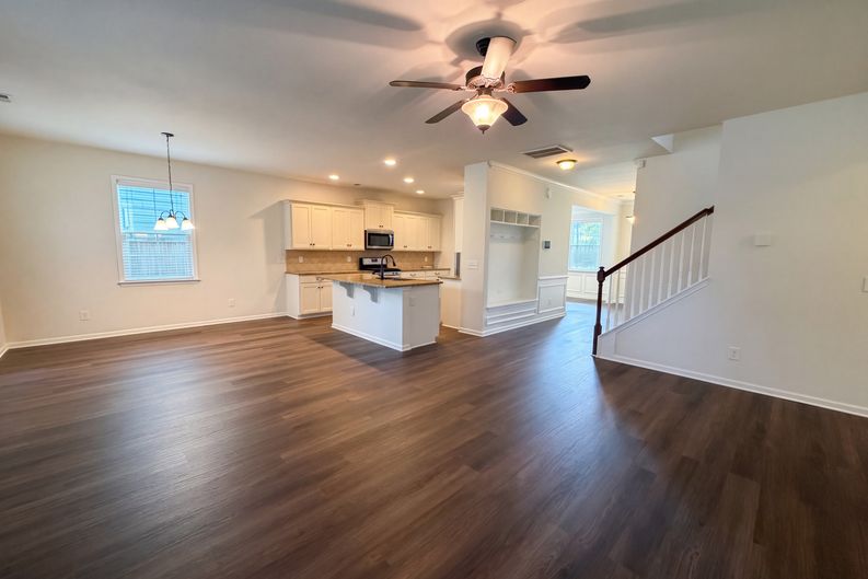Photo 7 of 22 of 317 Whispering Breeze Ln, Summerville, SC
