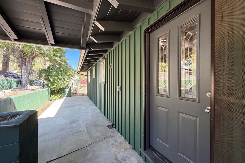 Photo 21 of 28 of 1145 Rivera Dr, Wrightwood, CA
