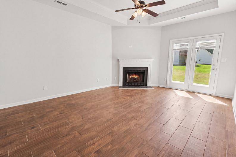 Photo 6 of 16 of 4282 Candle Brook Ln, Bessemer, AL