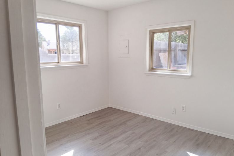 Photo 10 of 21 of 1817 Corte Eduardo St SW, Albuquerque, NM