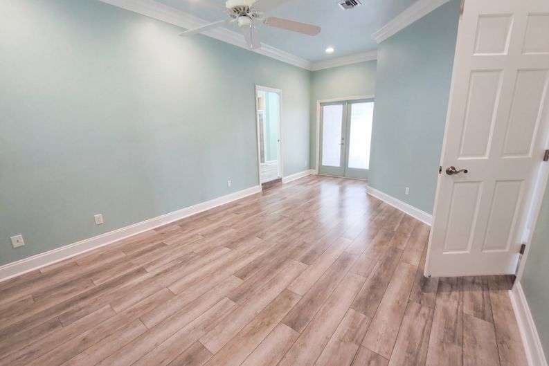 Photo 4 of 31 of 4335 SE 8th St, Ocala, FL