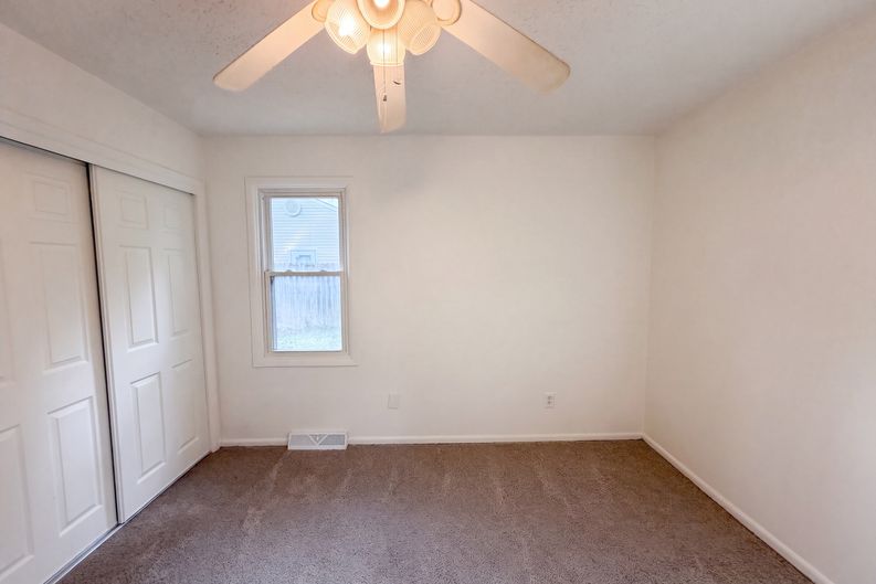 Photo 17 of 22 of 11121 Herrick Ave, Kansas City, MO
