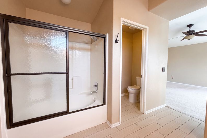 Photo 11 of 22 of 5539 W Avenue L6, Lancaster, CA