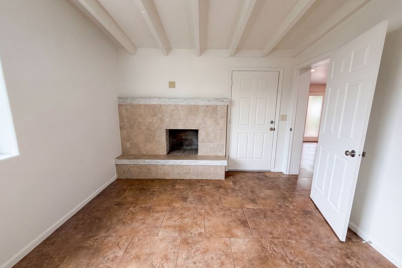 Photo 10 of 26 of 2722 E Nisbet Rd, Phoenix, AZ