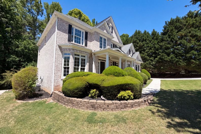Photo 18 of 23 of 861 Windsor Creek Dr, Grayson, GA