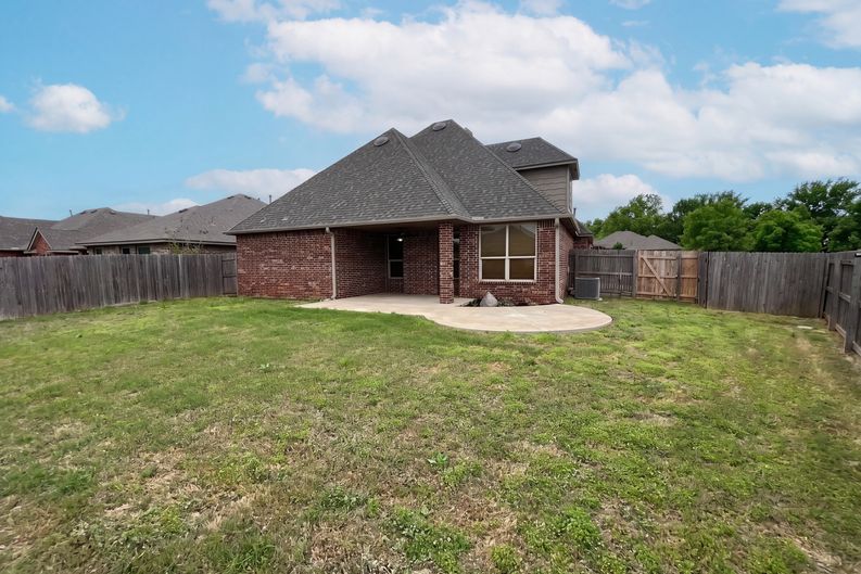 Photo 18 of 20 of 2237 NW 158th St, Edmond, OK