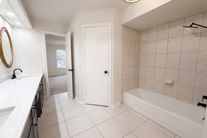 Photo 19 of 23 of 17518 Rustington Dr, Spring, TX