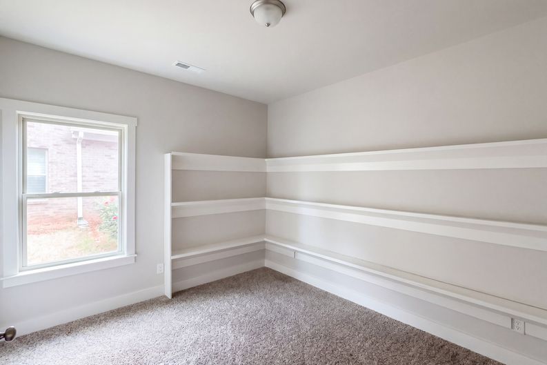 Photo 20 of 25 of 24 Silky Oak Cir SW, Huntsville, AL