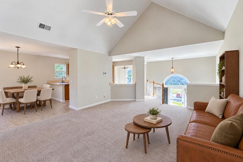 Photo 7 of 31 of 1041 Topaz Ln, Lithia Springs, GA