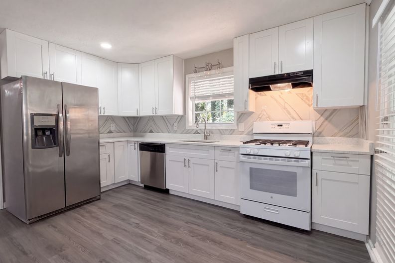 Photo 11 of 17 of 368 Nottingham Way SW, Marietta, GA