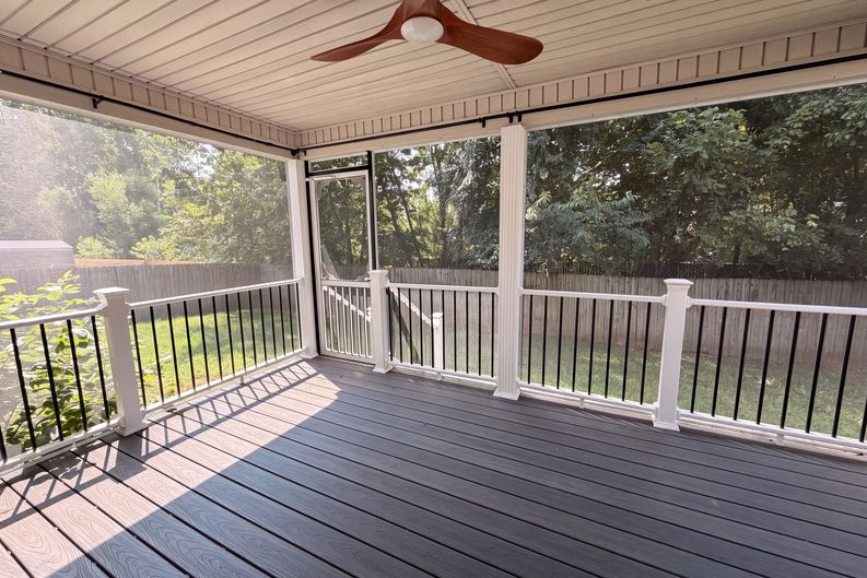 Photo 23 of 27 of 1733 Apache Way, Clarksville, TN