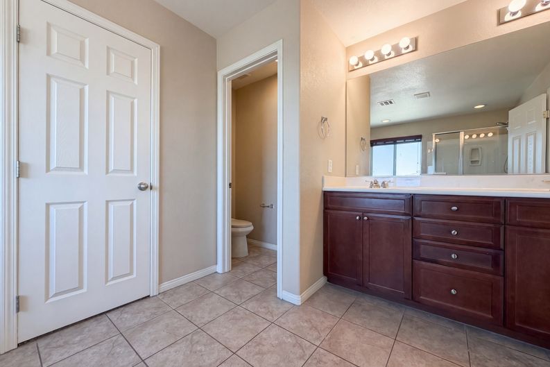 Photo 12 of 23 of 6472 Haypress Ct, Las Vegas, NV