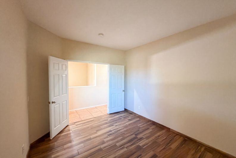 Photo 11 of 33 of 12783 Brandon St, Victorville, CA
