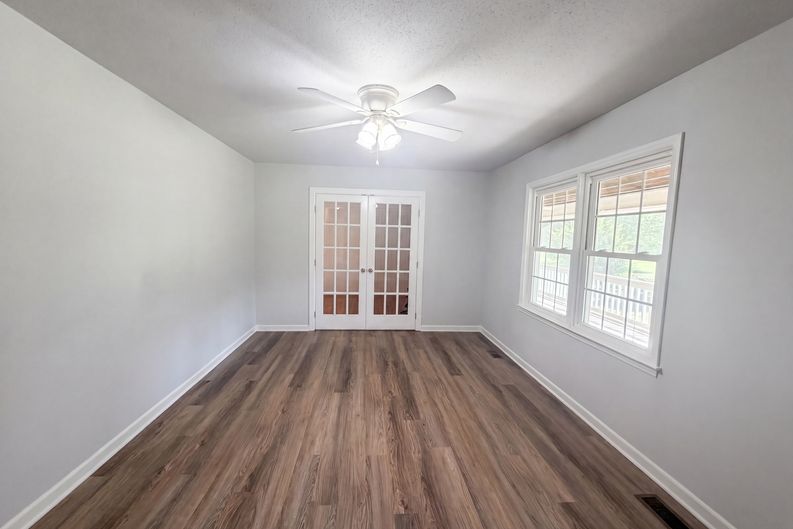 Photo 3 of 17 of 1804 Gade Bryant Rd, Moncure, NC