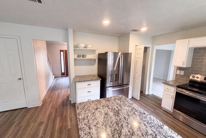 Photo 10 of 30 of 3706 Ember Spring Dr, Kingwood, TX
