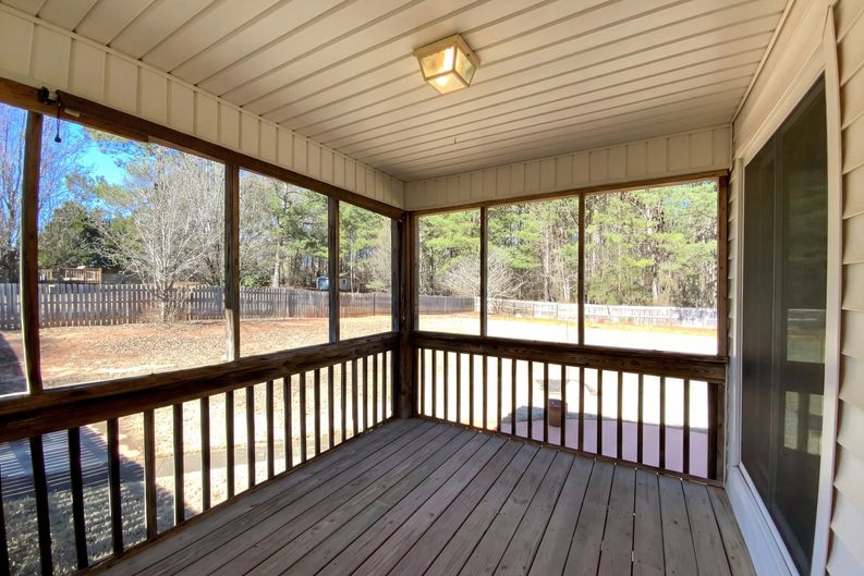 Photo 19 of 26 of 123 King Richard Dr, Griffin, GA