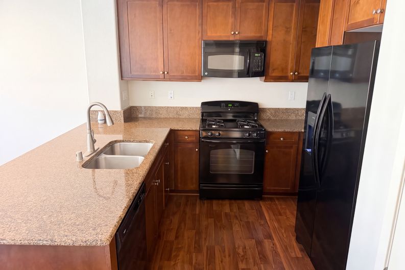 Photo 6 of 22 of 1115 Calabria St, Santee, CA