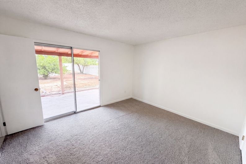 Photo 7 of 19 of 7949 E Manitoba Pl, Tucson, AZ