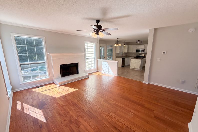 Photo 6 of 28 of 320 Hunters Ridge Dr, Lexington, SC