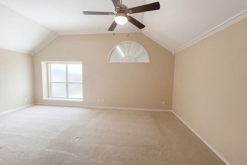 Photo 4 of 26 of 2741 Barrington Dr, Plano, TX