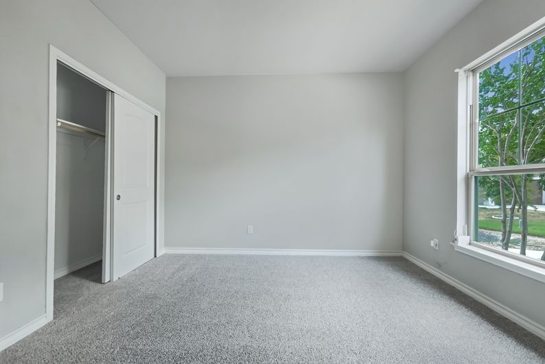 Photo 5 of 20 of 23006 Woodlawn Rdg, San Antonio, TX