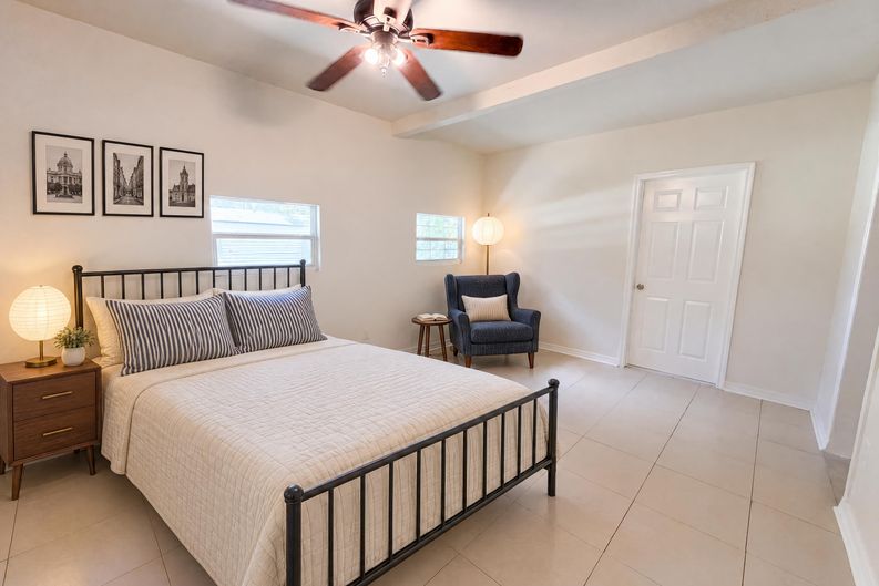 Photo 9 of 17 of 7117 N 50th St, Tampa, FL