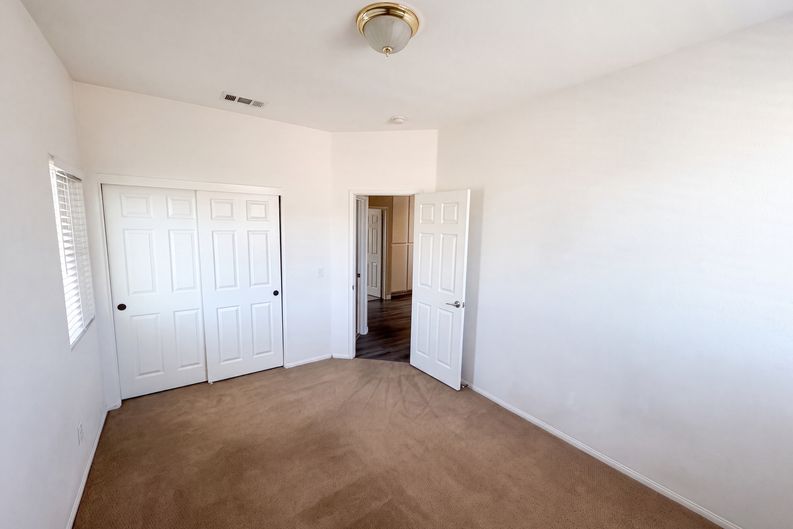 Photo 15 of 24 of 4519 Kalpesh Ct, Hemet, CA