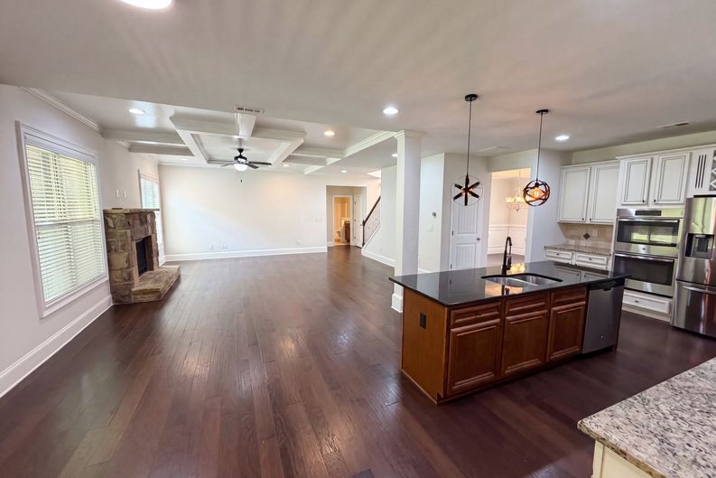 Photo 16 of 51 of 1481 Azalea Brook Dr, Lawrenceville, GA